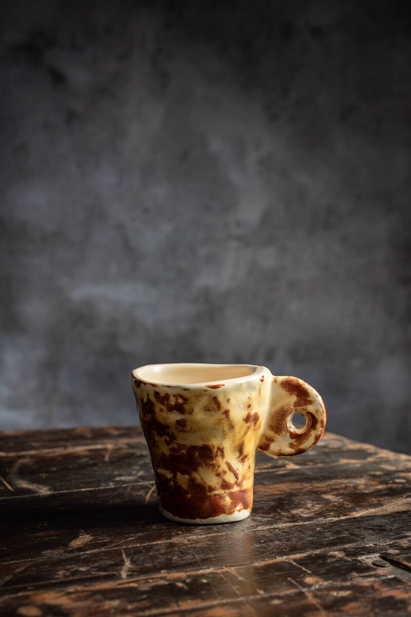 Vaso con asa ''Land''